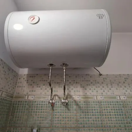 Ocean Bloom Escape B62 Golem (Tirana)